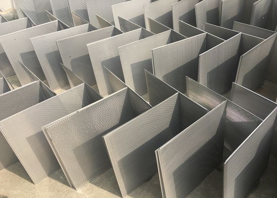 1.0 মিমি পুরুতা ইন্ডাস্ট্রিয়াল ফিল্টারিং জন্য স্টেইনলেস স্টীল ছিদ্রযুক্ত জাল শীট