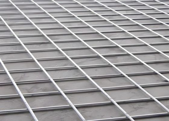 বহুমুখী অ্যাপ্লিকেশনের জন্য কাস্টমাইজযোগ্য টেকসই হট ডুব গ্যালভানাইজড ওয়েল্ডড ওয়্যার জাল প্যানেল