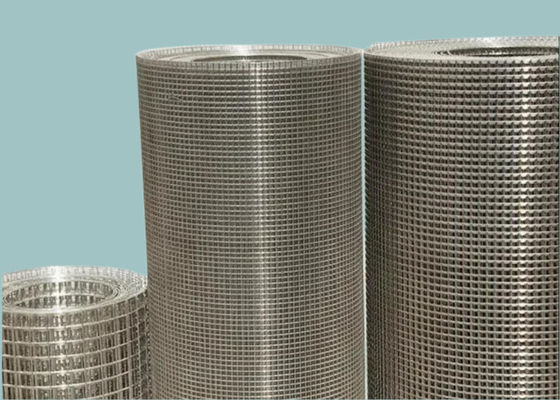 ASTM স্ট্যান্ডার্ড গ্যালভানাইজড ওয়েল্ডেড তারের বেড়া জাল রোলস 3fts 4fts প্রস্থ